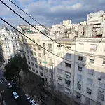 Luminoso Y Calido Con Balcon A La Calle