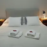 Acogedor E Impecable Apartamento Neocolonial