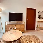 Hermoso Y Amplio Departamento En La Mejor Zona De Buenos Aires Sobre La Calle Paraguay
