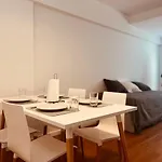 Amplio Y Comodo Departamento Sobre La Calle Paraguay 2