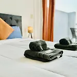 Urban Cool Apartaments