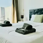 Urban Cool Apartaments
