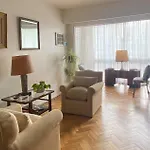 Rentup - Elegancia Y Comodidad En Recoleta Departamento Con Balcon