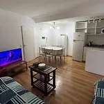 Exclusivo Departamento Moderno Con Piscina En El Corazon De Buenos Aires