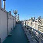 Exclusivo Departamento Moderno Con Piscina En El Corazon De Buenos Aires