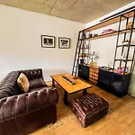 Rentup - Estilo Industrial Con Balcon Y Piscina En El Corazon De Palermo