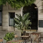 9 De Julio Avenue Apartments