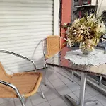 Departamento De Dos Ambientes Con Amplio Balcon, Muy Luminoso
