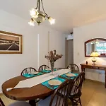 Espacioso Departamento Con Cochera En Recoleta