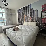 Tribeca Apart Studio