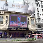 Corrientes Avenue Ideal Si Venis Al Teatro