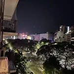 Obelisco Cerca Sobre Av 9 De Julio