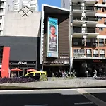 4 Ventanales Sobre La Avenida Corrientes