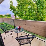 Fascinante Apart Moderno Con Balcon, Pura Luz Y Serenidad