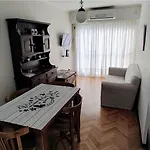 Santa Fe Av Apartment For 4 Persons In Recoleta