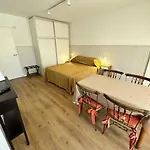 Av Callao, Moderno Studio 2 Pax