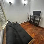 Departamento 2 Ambientes Con Amplia Sala En El Centro