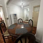 Departamento 2 Ambientes Con Amplia Sala En El Centro