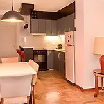 Oro Gardens Studios - Room 36