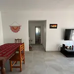 Hermoso Departamento De 70 Metros Con Balcon