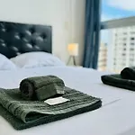 Cool & Chic Apartament
