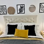 Studio Palermo Hollywood Location!