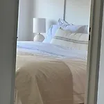 Apartamento Moderno Con Dormitorio -Pileta Y Cochera
