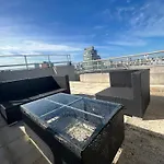 Amplio Estudio Con Piscina - Cochera