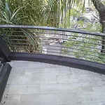 Nomad - Palermo Palms