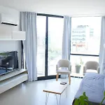 Studio a estrenar! En el centro de BA c/jacuzzi y parrilla