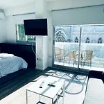 Rent Muniz