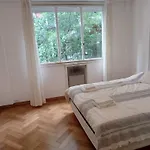 Muy Comodo Y Amplio Semi Piso En Recoleta, Una De Las Mejores Zonas De Buenos Aires