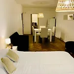 Avenida Cordoba 875 2 D
