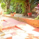 Caseron Porteno