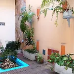 Hostel Sol De Oro