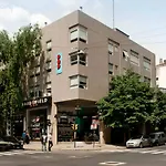 Pop Hotel