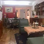 Confort dpto con cochera y 3 air acond