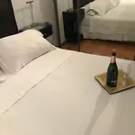Alquilo x1Dia,1Noche,Semana,Mes Palermo Rural Juncal y Oro 2-4 personas Piscina Cochera Wifi Gim Sauna Laundry SE SOLICITA SEÑA Y SU WHATS APP