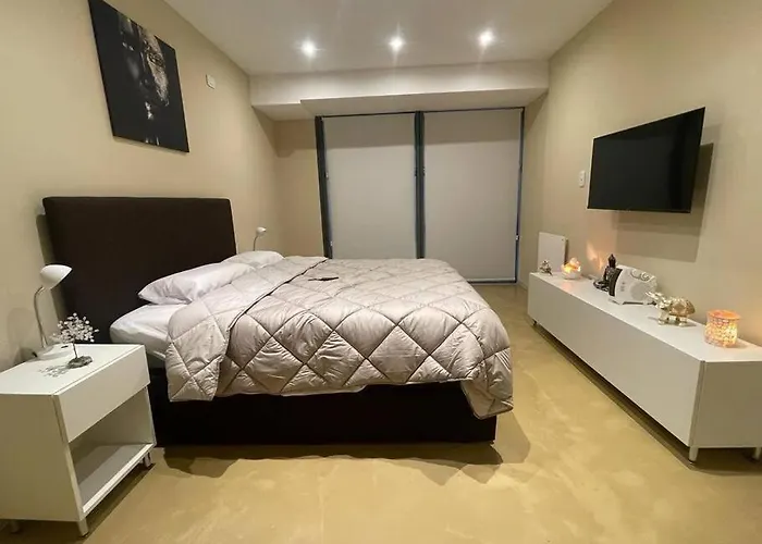 Hermoso Estudio Minimalista A Estrenar