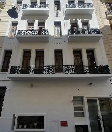Bill And Bill Hostel