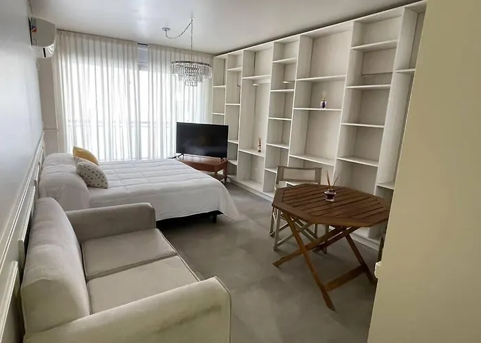 Belgrano Chic, Echeverria Y Arcos
