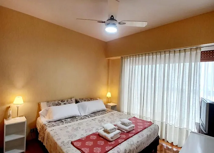 Departamento Sobre Calle Corrientes, Obelisco