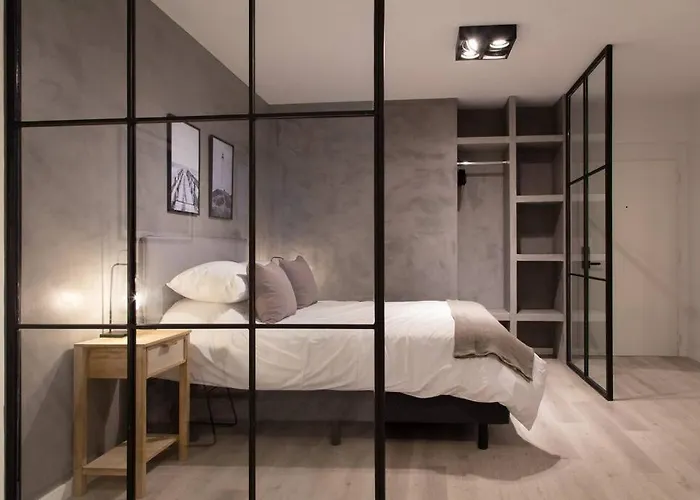 Acebo Stunning Deluxe Apartment