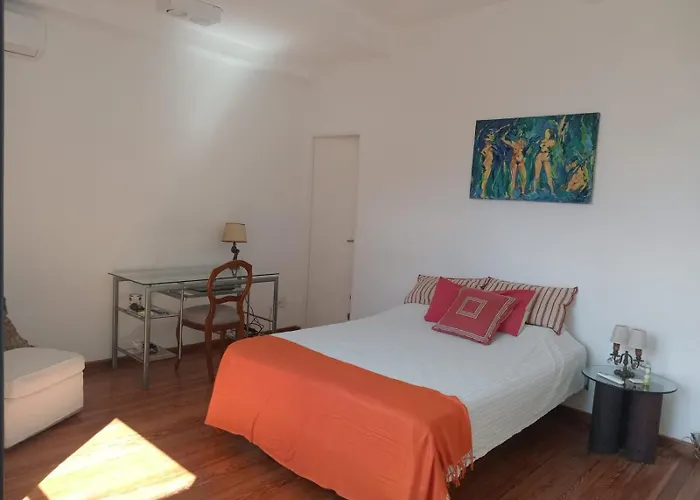 Habitacion Con Bano Uso Exclusivo En Una Casa Compartida En Primer Piso Por Escalera