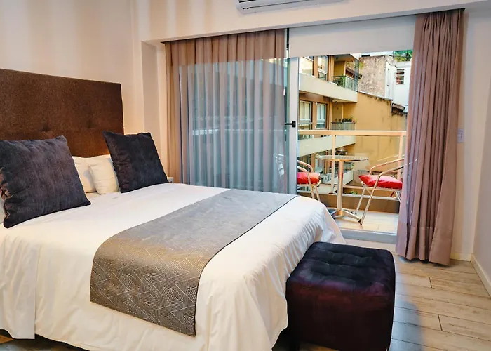 Miravida Soho Apartments