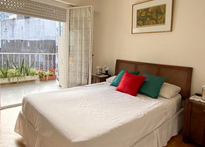 Rentup - Elegancia Y Comodidad En Recoleta Departamento Con Balcon