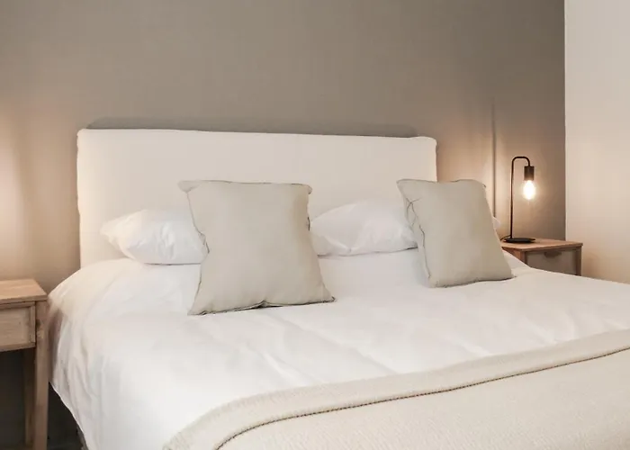 Roble Designer Apartment