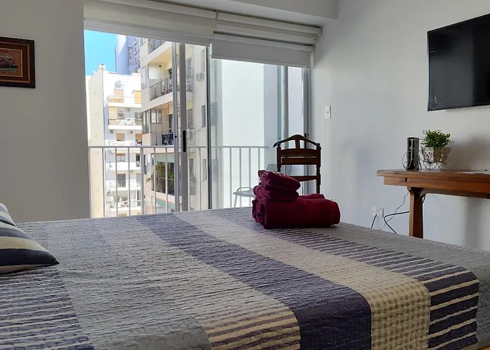 Elegante monoambiente estilo náutico