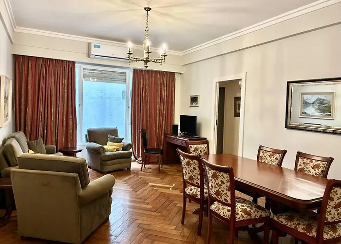 Elegante Y Amplio Departamento