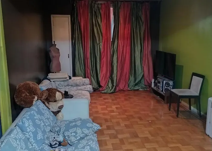 Departamento Con Balcon Al Frente 5 Ambientes Y Jardin
